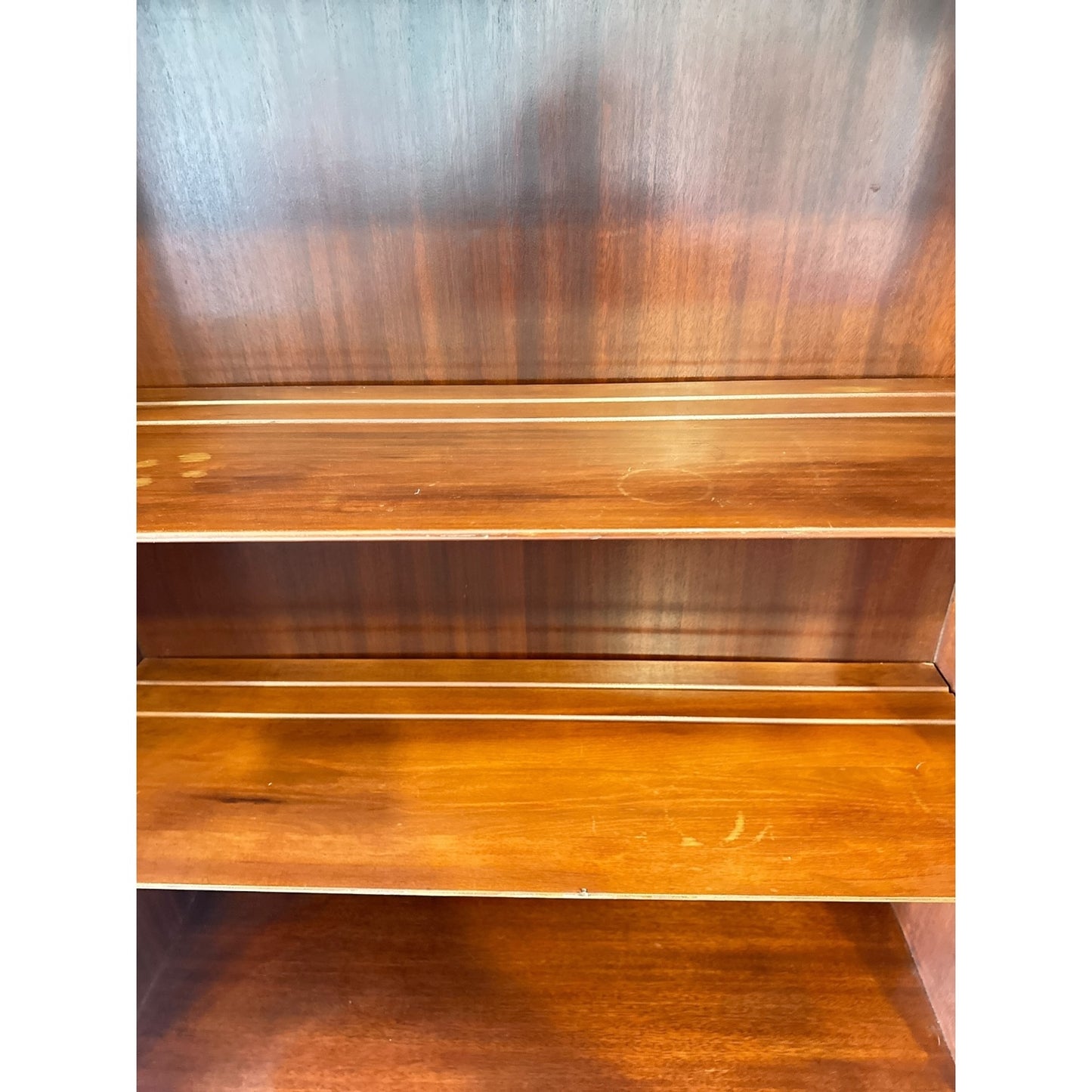Traditional Mahogany China Cabinet with Glass Doors