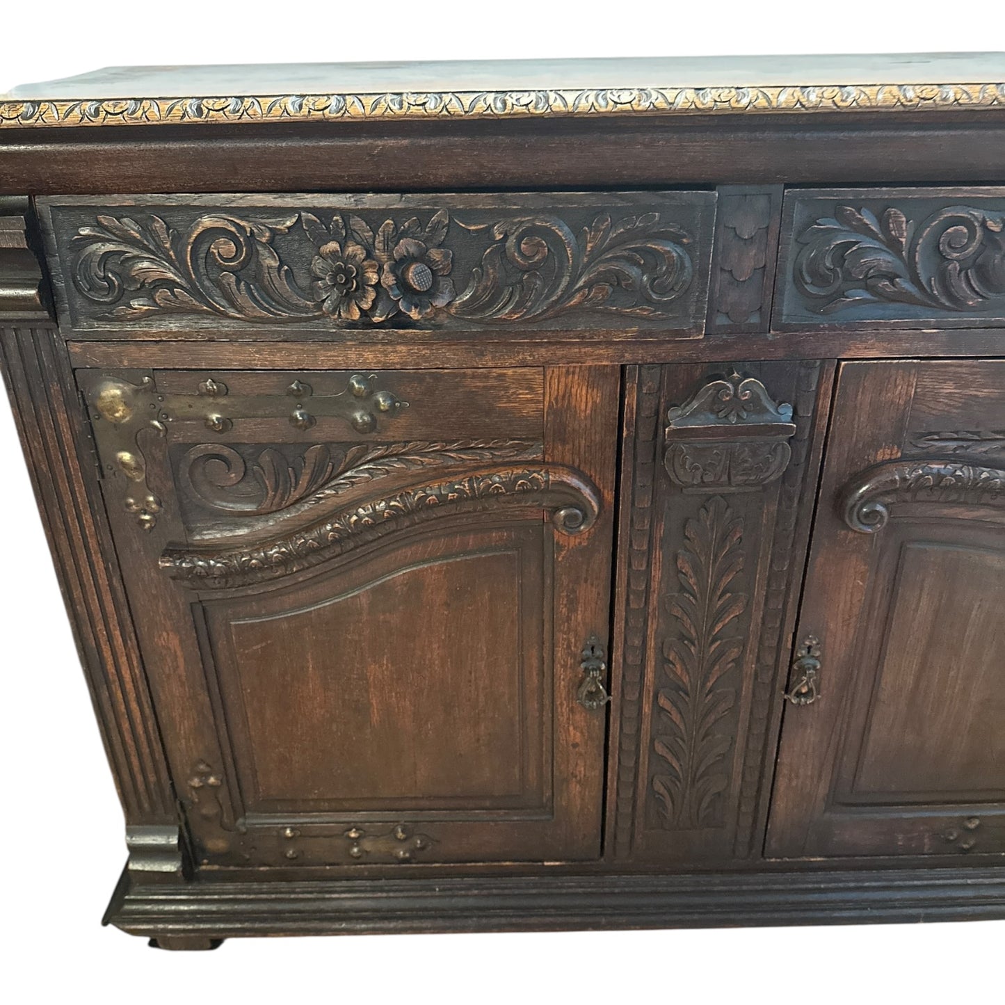Late 18th Century Oak Carved Buffet