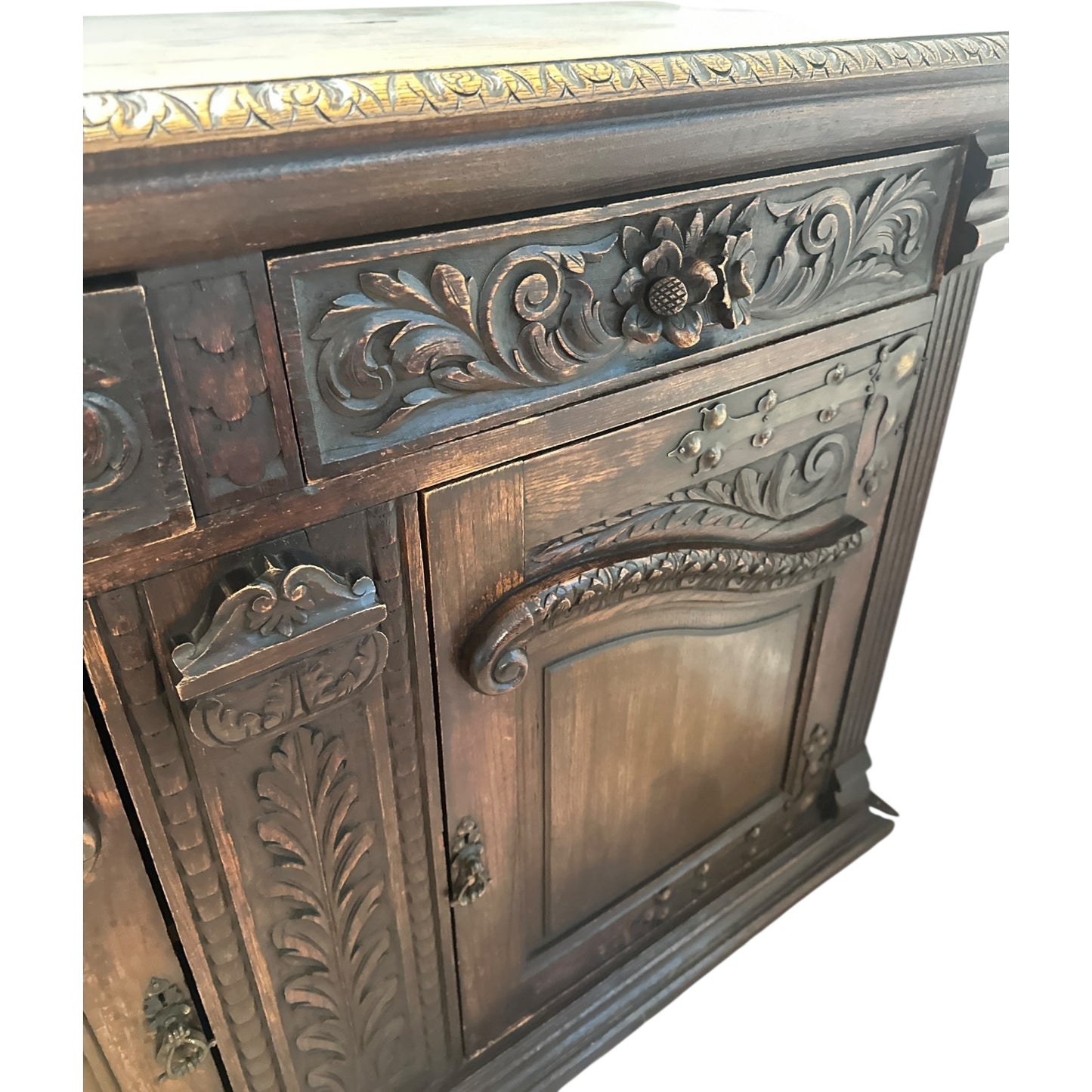 Late 18th Century Oak Carved Buffet