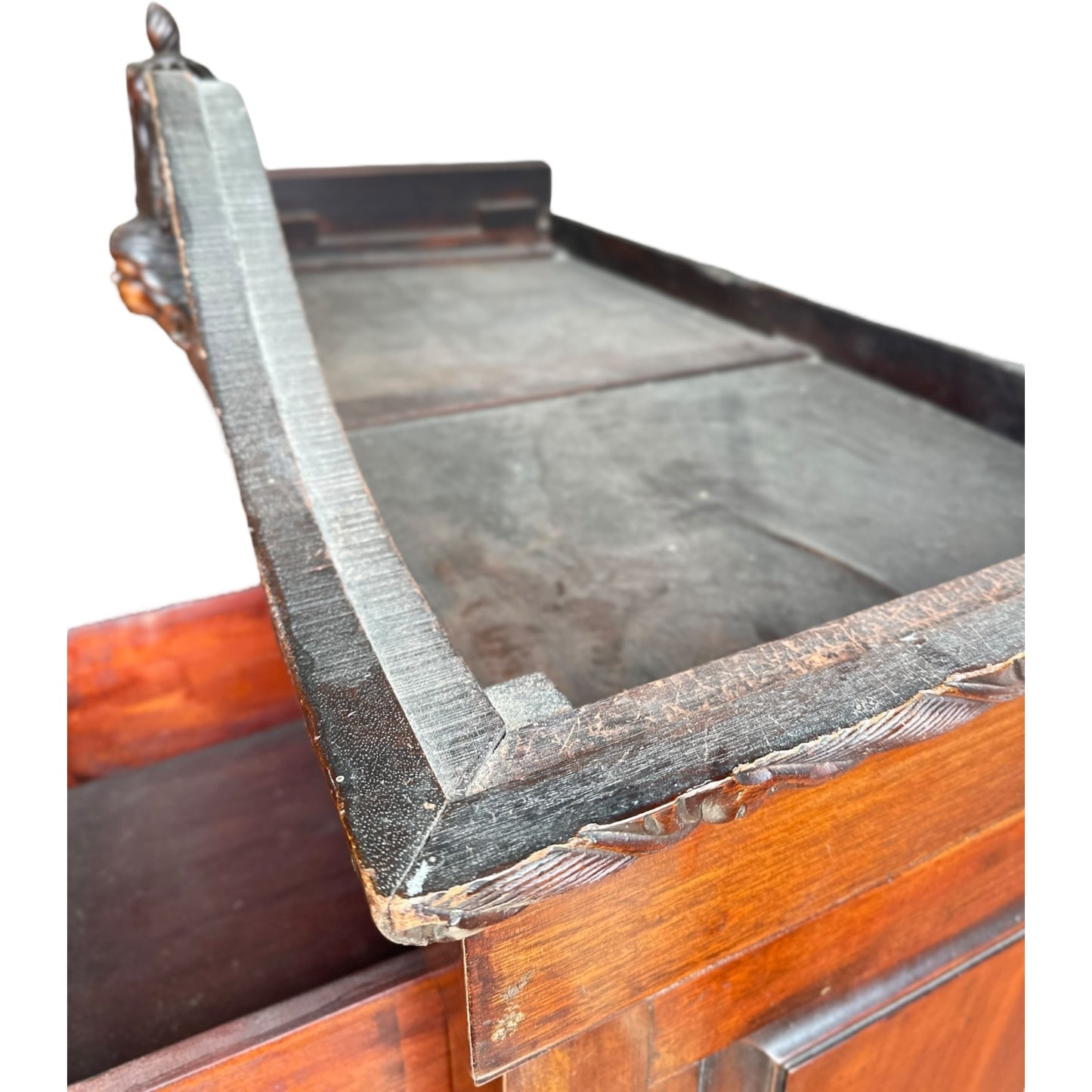 Chippendale-Style Mahogany Tall Chest with Shell Carving