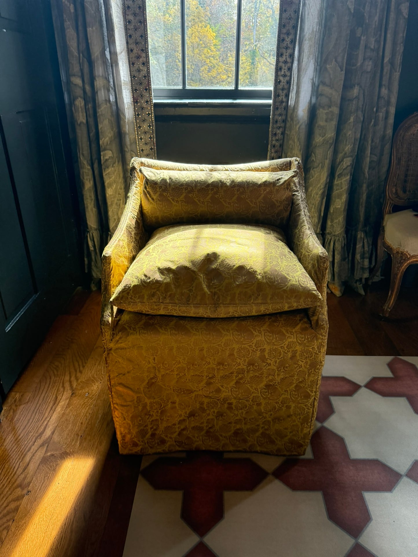 Set of 6 Custom Upholstered Dining Chairs in Fortuny Italian Fabric