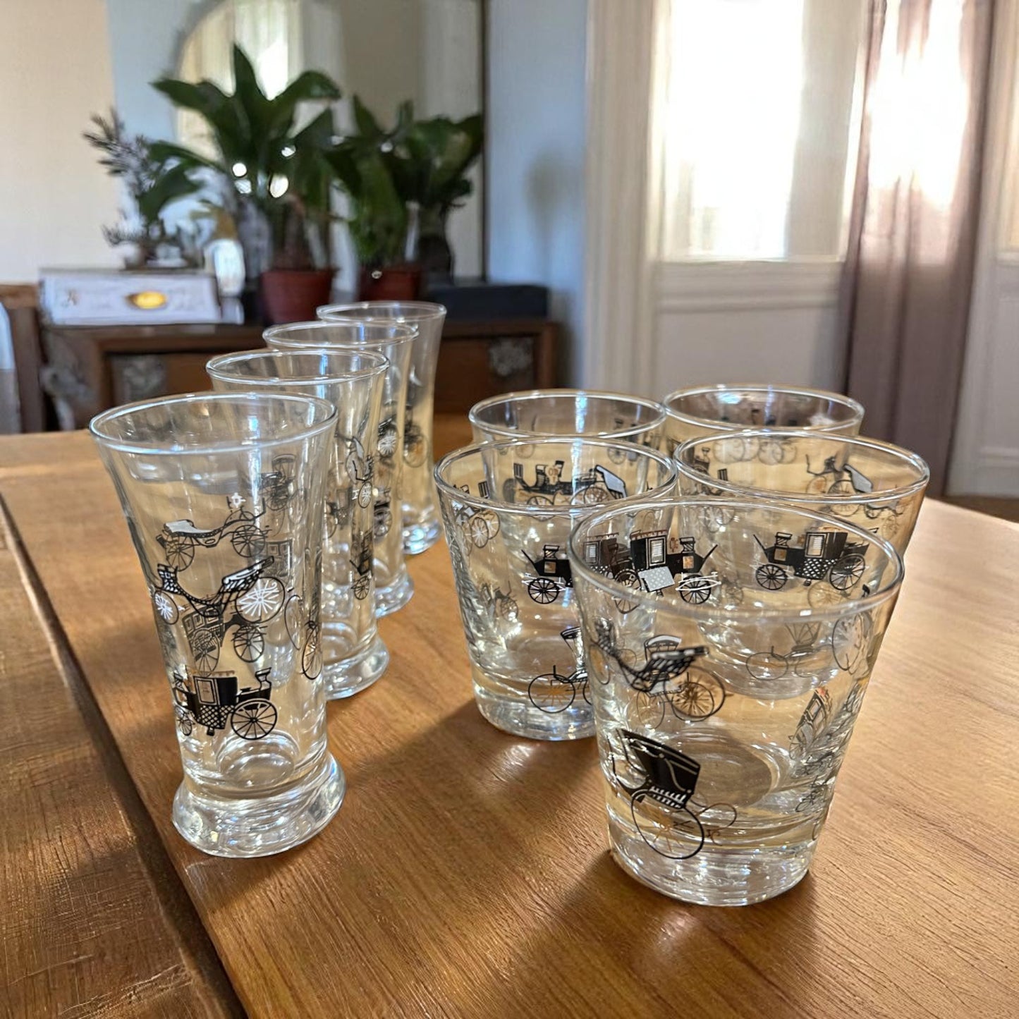 Set of 16 Antique Cabbie Print Glasses
